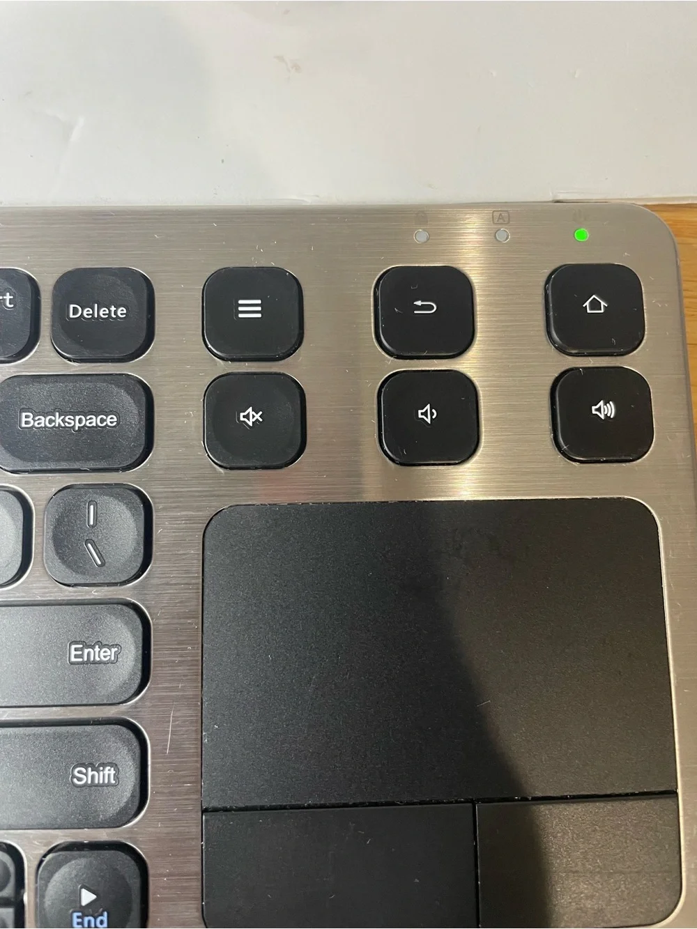 Arteck Wireless Slim Keyboard with Touchpad - Silver and Black
